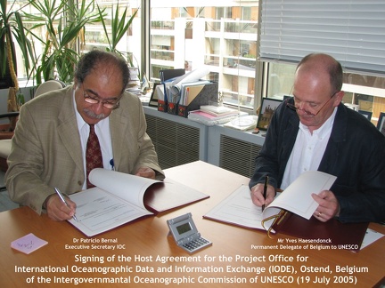 Signing Project Office agreement